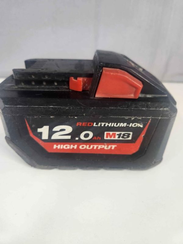 MILWAUKEE 12.0AH BATTERY - BL280251 - Image 4