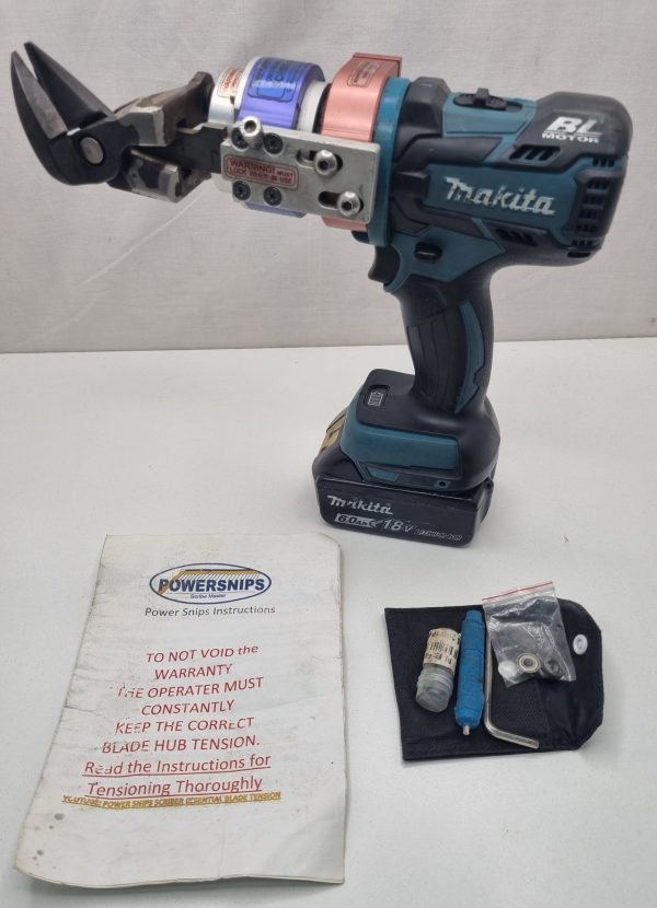 Makita Drill with Power Snips Nibbler Attachment & Battery IP329660 - Image 8