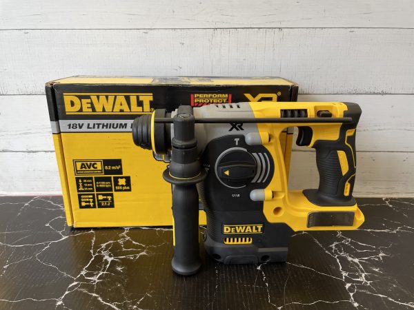 DeWalt 18V Hammer Drill TW339740