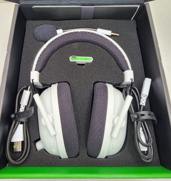 Razer Blackshark V2 Pro Gaming Headset - White - In Box - IP339871 - Image 5