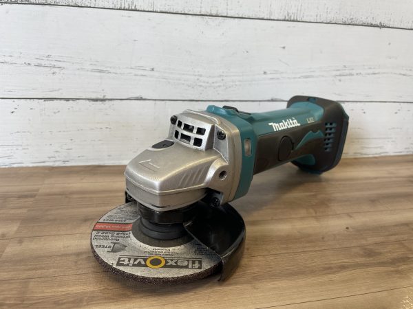 Makita 18V Angle Grinder TW340043 - Image 3