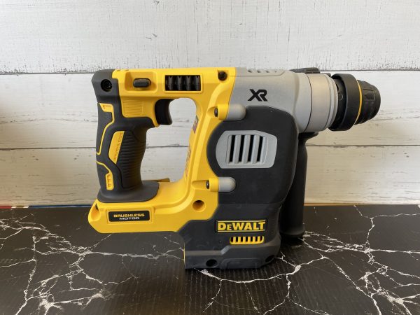 DeWalt 18V Hammer Drill TW339740 - Image 3