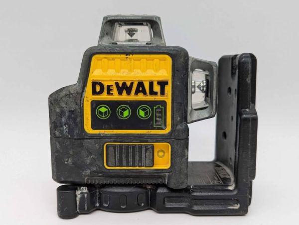 DeWalt 12V 360° Green Beam Line Laser Level Kit (DCE089G) - BP345962 - Image 2