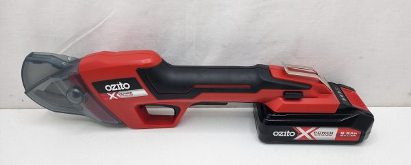 Ozito PXC 18V Cordless Pruner Shears And Battery - IP336093 - Image 4