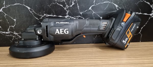 AEG 18V Angle Grinder TW341147