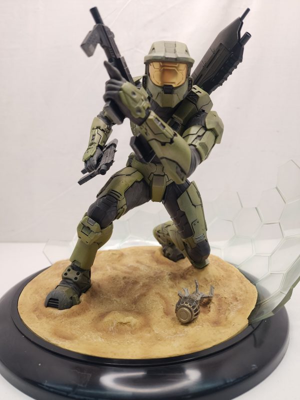 Master Chief Field Of Battle ARTFX Statue - IP344177