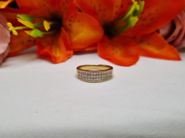 18ct Yellow Gold Layered Channel Set Band TW339674 - Image 2