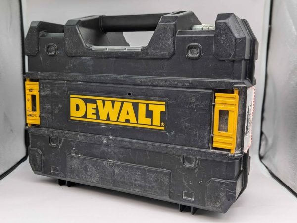 DeWalt 12V 360° Green Beam Line Laser Level Kit (DCE089G) - BP345962 - Image 8