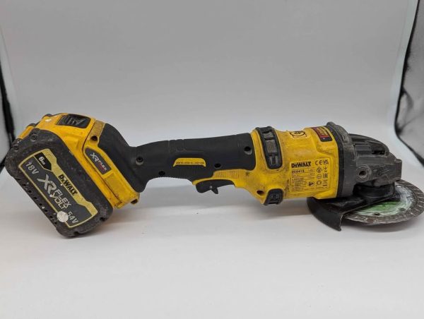 DeWalt 54V XR FlexVolt 125mm Angle Grinder w/ 6Ah Battery(DCG418) - BP343628 - Image 3