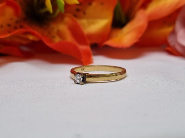 18ct Yellow Gold Solitaire Ring TW335286 - Image 2