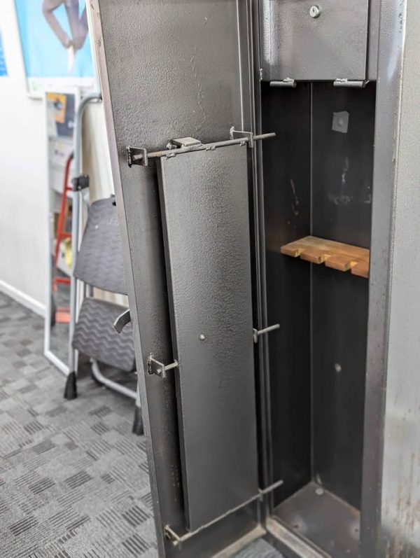 Unbranded Valuables and Gun Safe - BP346162 - Image 7