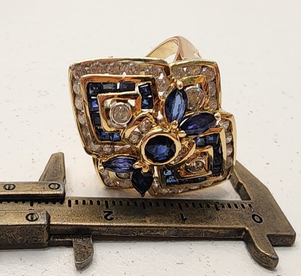 Ladies 14 CT Yellow Gold Cluster Ring with Sapphires and Diamonds STAMPED IP345292 - Image 7