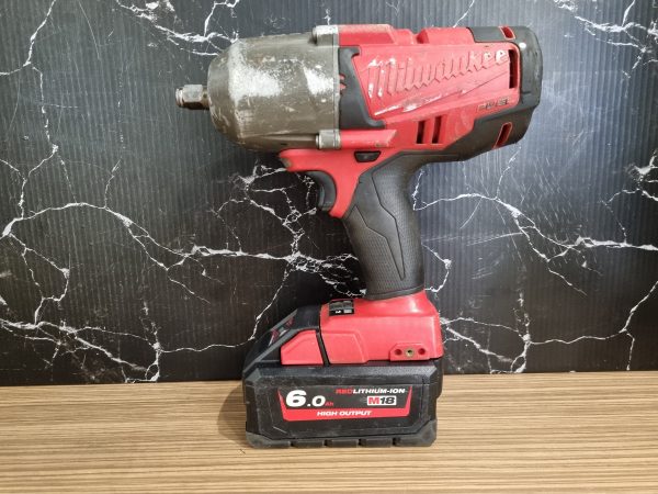 Milwaukee 18V Impact Wrench TW341057