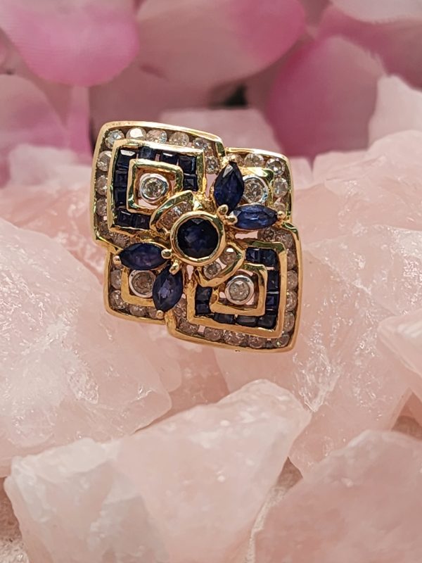 Ladies 14 CT Yellow Gold Cluster Ring with Sapphires and Diamonds STAMPED IP345292 - Image 8