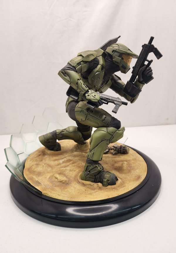 Master Chief Field Of Battle ARTFX Statue - IP344177 - Image 2