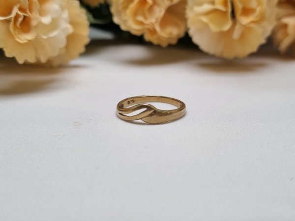 9ct Yellow Gold Curved Ring TW334545 - Image 2