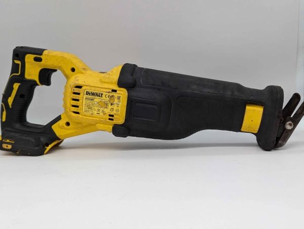 DeWalt 18V XR Brushless Reciprocating Saw Skin-Only - BP343500 - Image 4