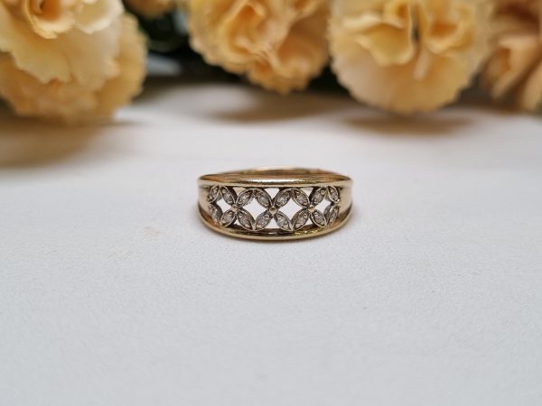 9ct Yellow Gold Diamond Patterned Band TW343979 - Image 2