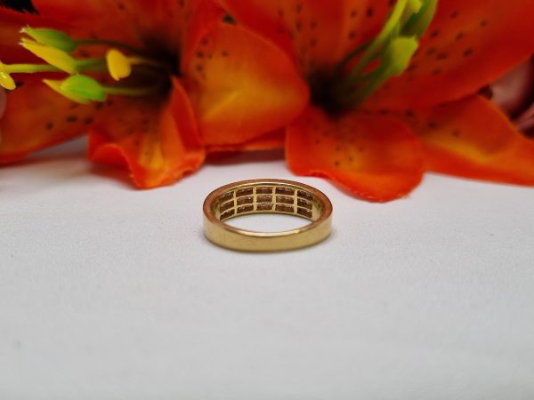 18ct Yellow Gold Layered Channel Set Band TW339674 - Image 3