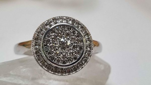 Ladies 9ct White Gold Diamond Halo Cluster Ring TW305794 - Image 16