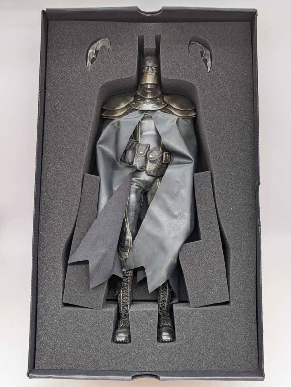 DC Steel Age Batman Night Edition 1:6 Scale Figure - BP348199 - Image 3