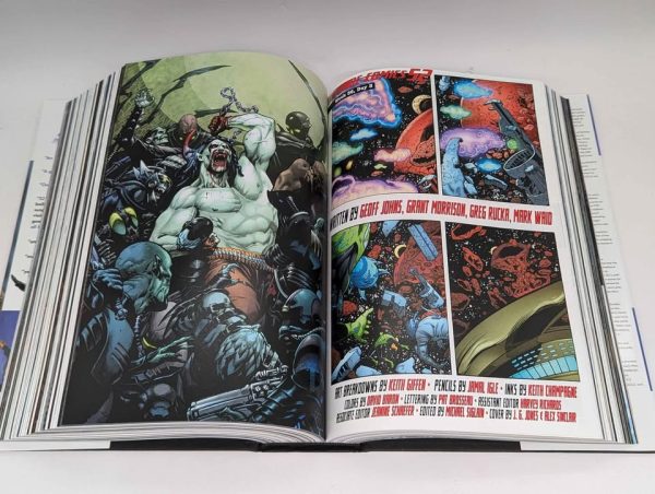 DC Comics The Fifty-Two Omnibus Comic Book Collection - BP347950 - Image 8