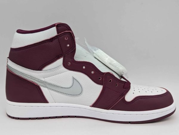 Nike Air Jordan 1 Retro High OG Bordeaux Shoes (Size 12US) - BP342404 - Image 3