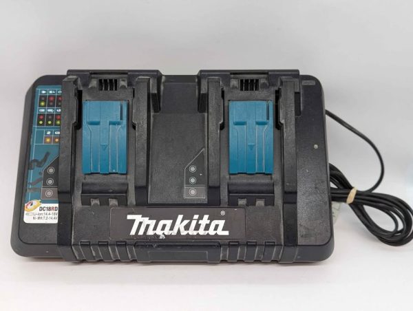 Makita 18V Dual Port Rapid Battery Charger (DC18RD) - BP320536