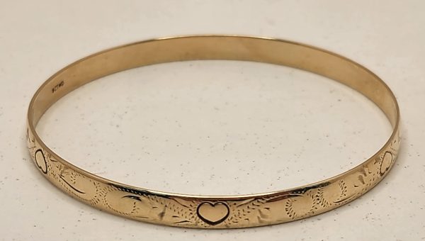 9CT Yellow Gold Ladies Bangle Engraved Heart Design IP347329 - Image 6