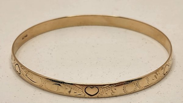 9CT Yellow Gold Ladies Bangle Engraved Heart Design IP347329 - Image 14