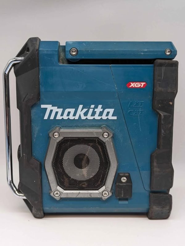 Makita 18/40V Max Jobsite Radio Skin-Only (MR001G) - BP348814 - Image 3