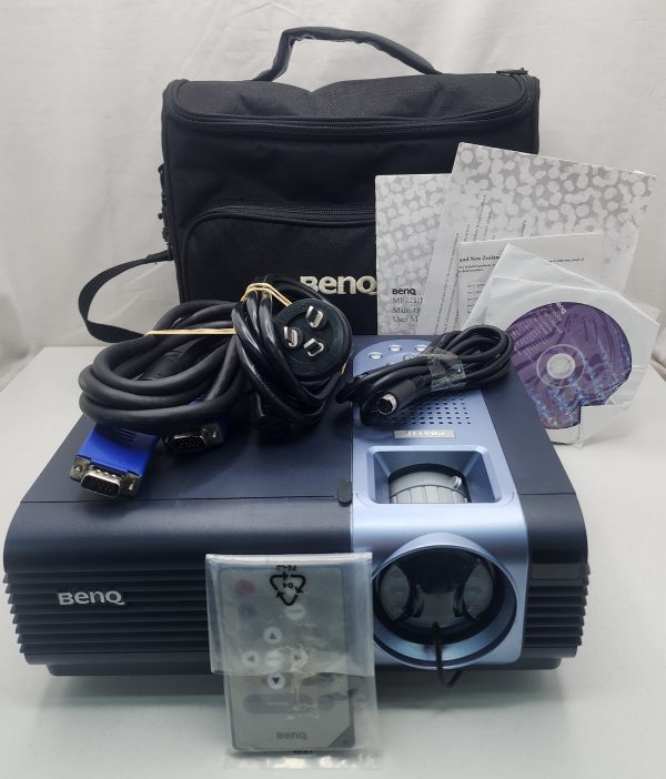 BenQ PB6110 Portable Projector & Bag - IP273446