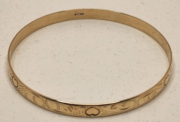 9CT Yellow Gold Ladies Bangle Engraved Heart Design IP347329 - Image 13