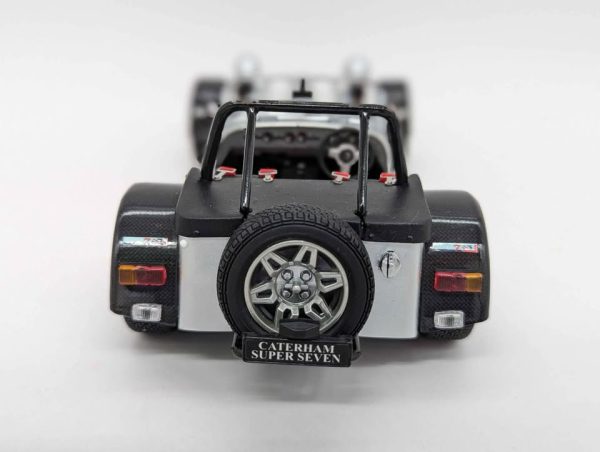 Kyosho 1:18 Scale Caterham Super Seven Model Car (Cycle Fender - Carbon Black) - BP350367 - Image 7