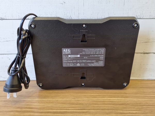 AEG 18V Dual Charger TW350233-3 - Image 8