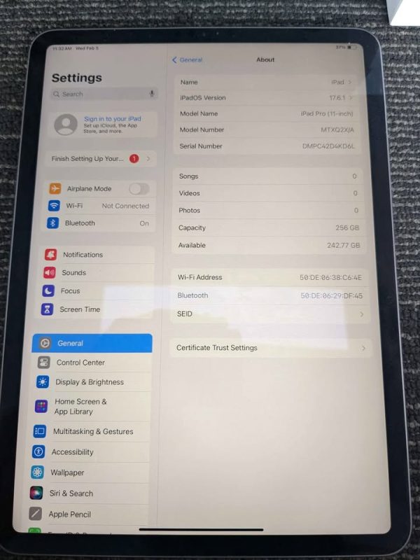 Apple iPad Pro - BL350702 - Image 6