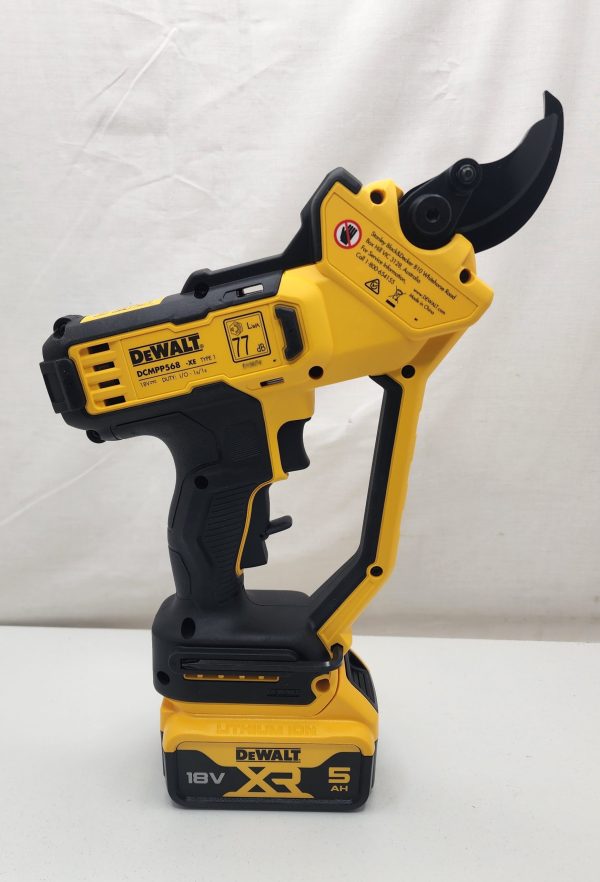 Dewalt Secateurs W/ Battery and Charger IP356169 - Image 9