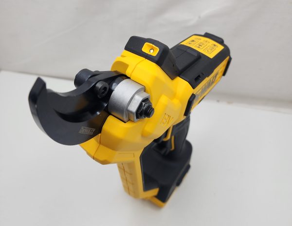 Dewalt Secateurs W/ Battery and Charger IP356169 - Image 12