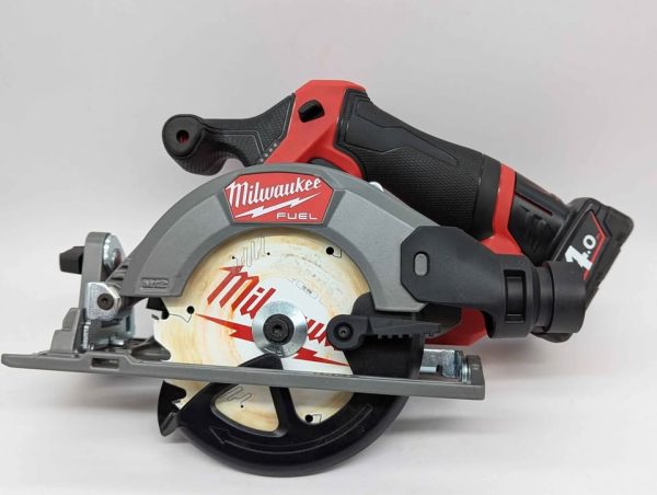 Milwaukee 12V FUEL Sub Compact Circular Saw (M12 FCS442) - BP351504 - Image 2