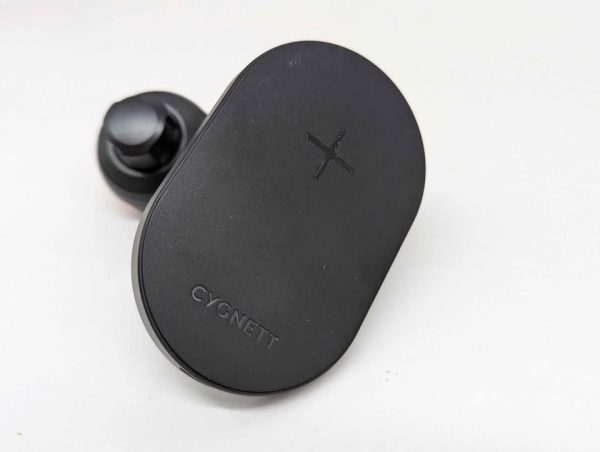 Cygnett Maghold Magnetic Vent Mount Wireless Phone Charger - BP325002 - Image 4