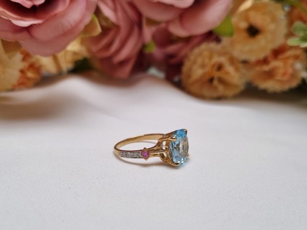 9ct Yellow Gold Topaz, Sapphire, and Diamond Ring TW330690 - Image 3