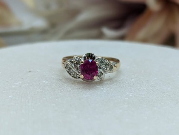Lady's 10CT Yellow Gold Red Stone & Diamond Flower Style Ring (4.0gms) - BP285483 - Image 2
