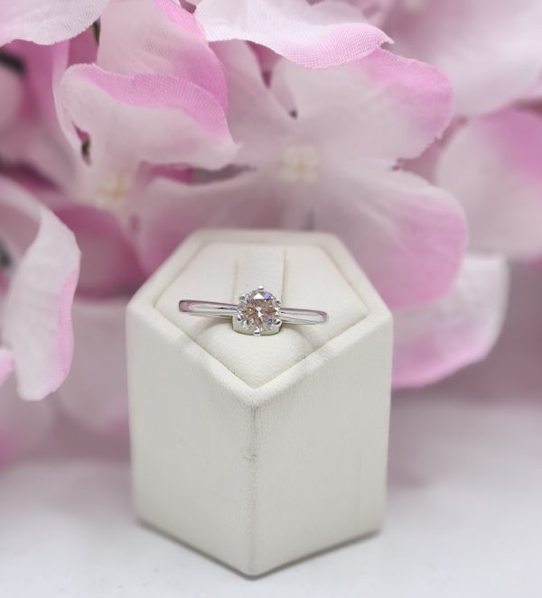 Ladies White Gold Diamond Solitaire Ring w/ Valuation - IP342667