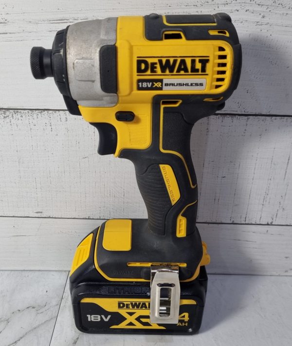 DeWalt 18V Impact Driver TW360506 - Image 5