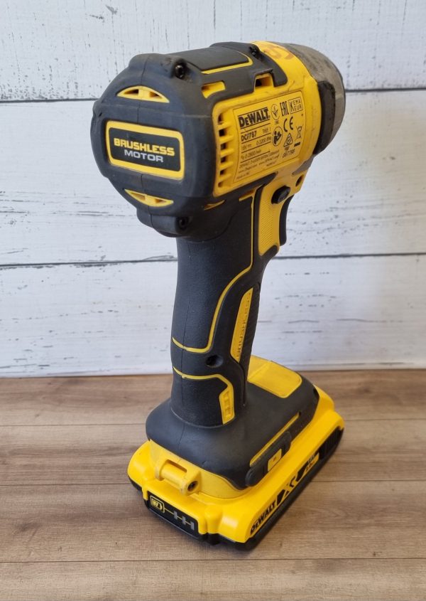 DeWalt 18V Impact Driver TW355663 - Image 8