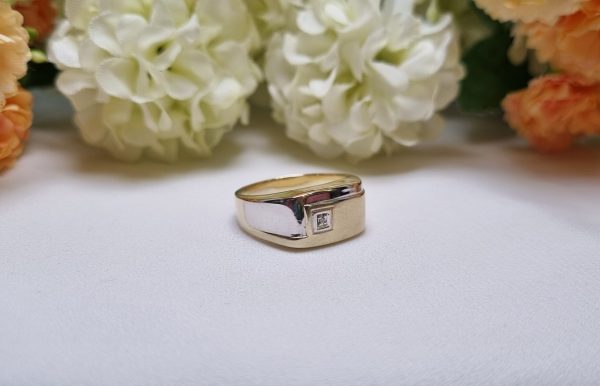 Mens 9ct Yellow Gold Signet Ring TW357599 - Image 7