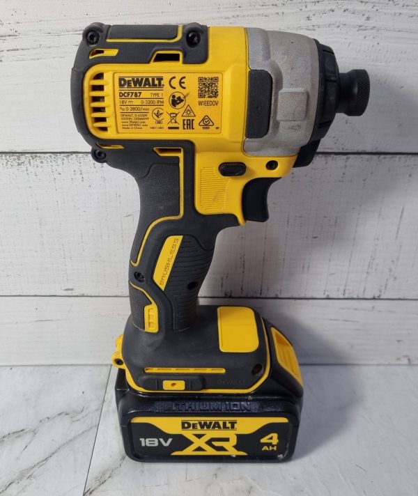 DeWalt 18V Impact Driver TW360506 - Image 6