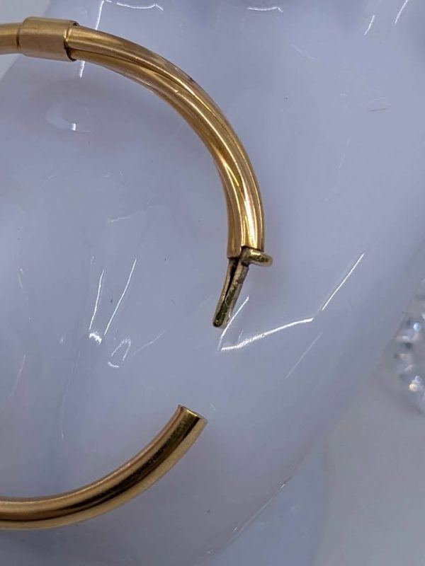 18ct Gold Bangle - BL291383 - Image 6