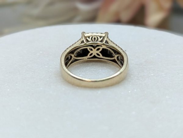 Lady's 9CT Yellow Gold Diamond Halo Set Ring (5.6gms) - BP296906 - Image 4