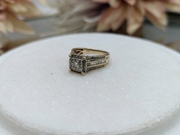 Lady's 9CT Yellow Gold Diamond Halo Set Ring (5.6gms) - BP296906